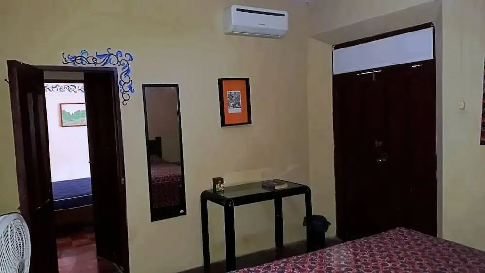 Casa Vieja Guest House