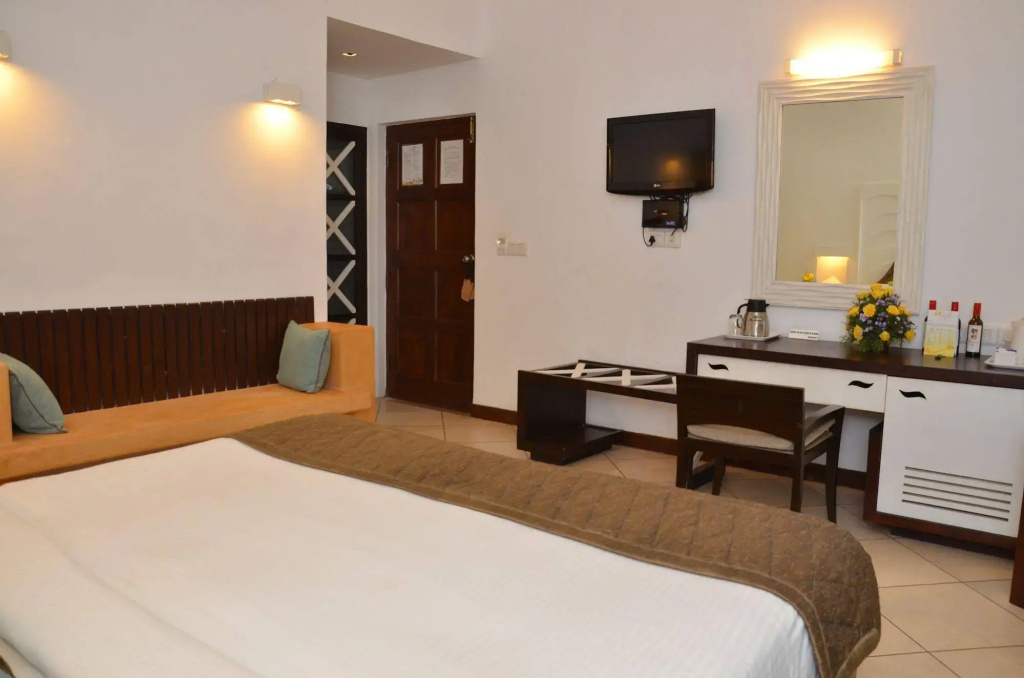 Sonesta Inns Beach Resort - Candolim Beach
