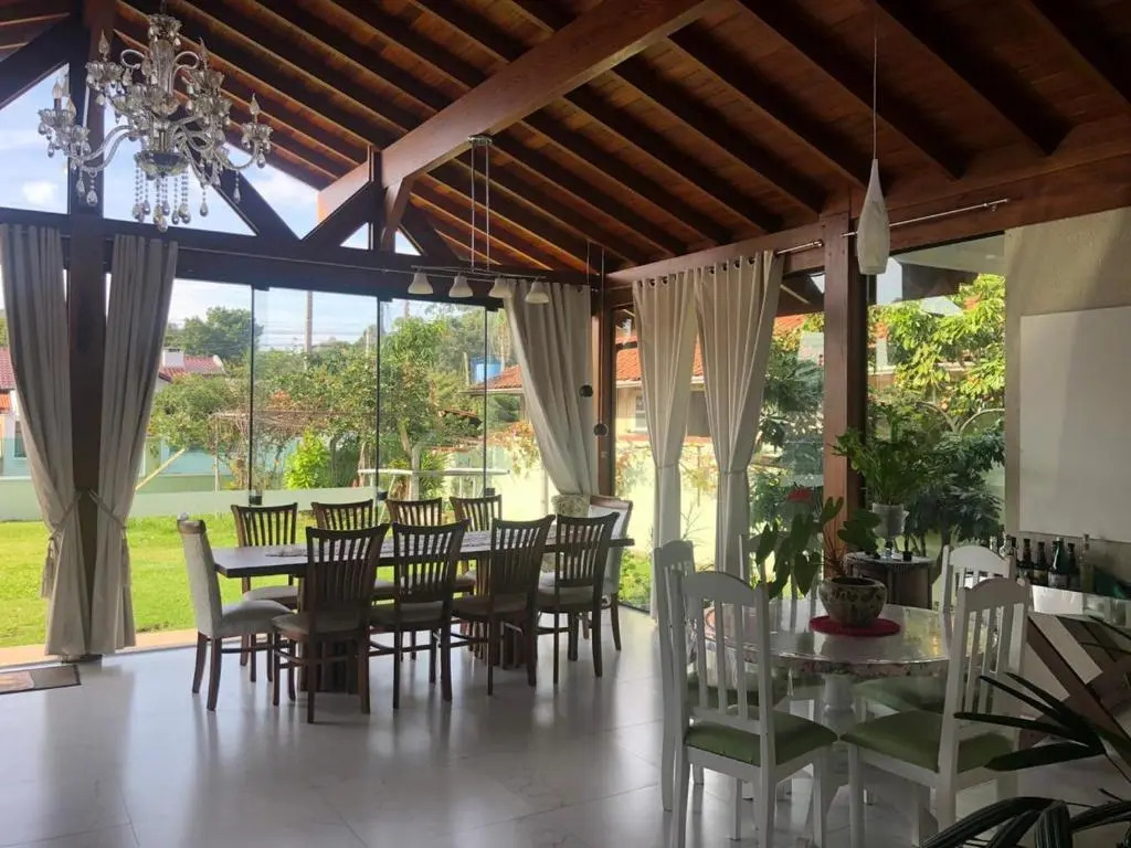 Casa para até 12 pessoas