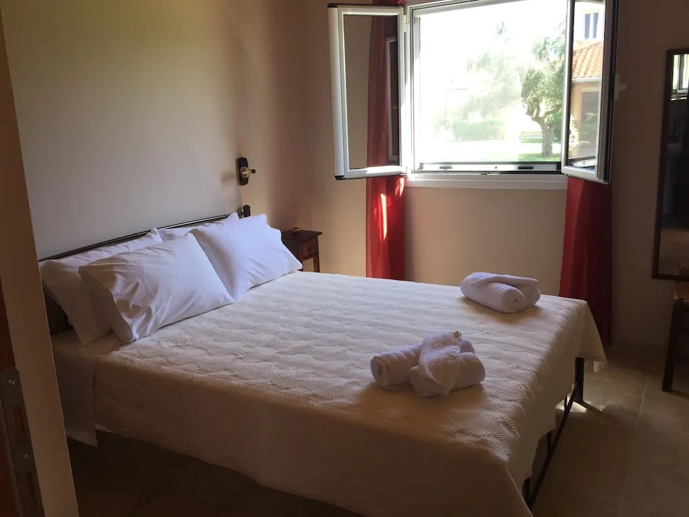 AnthosGuestHouses