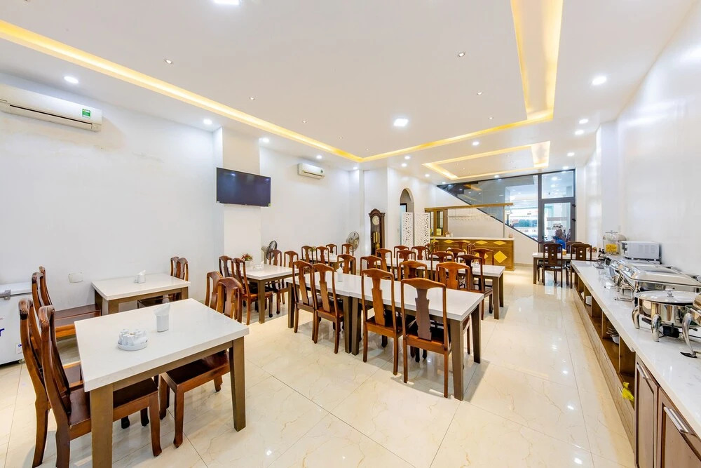 Homey Hotel by OYO Rooms