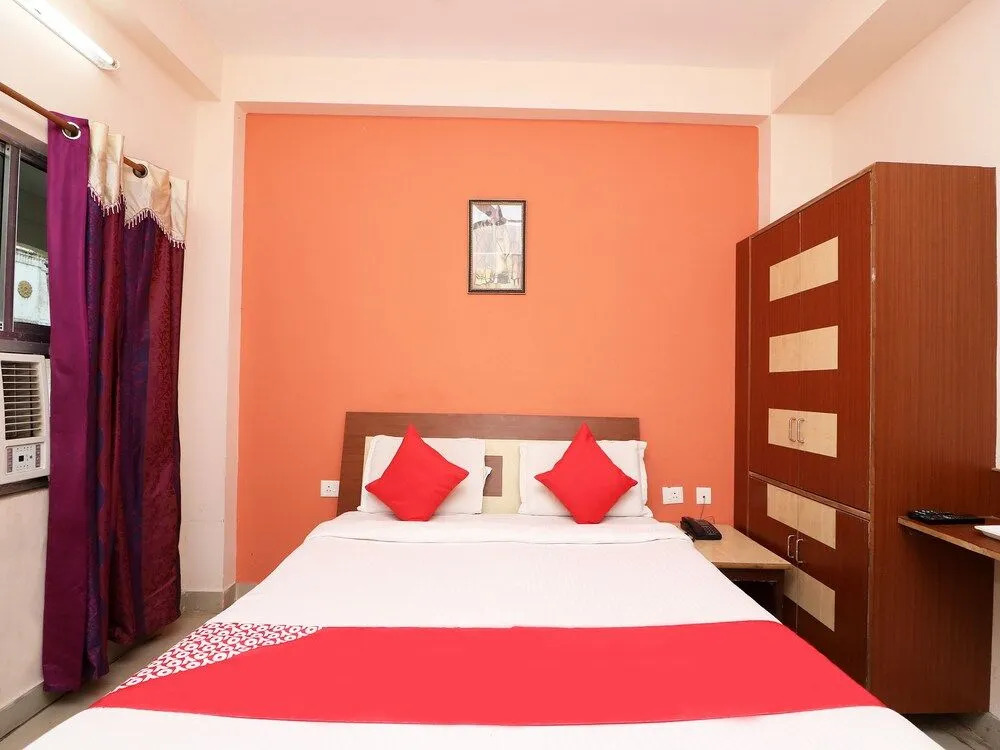 OYO 3012 Hotel Nayak Plaza
