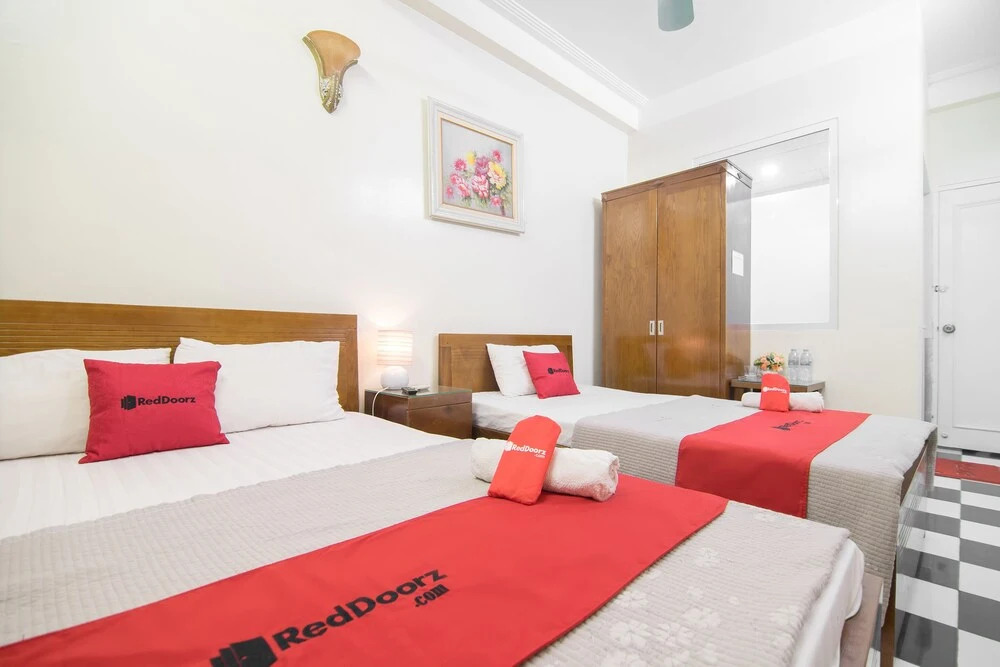 Hong Thang Hotel by RedDoorz