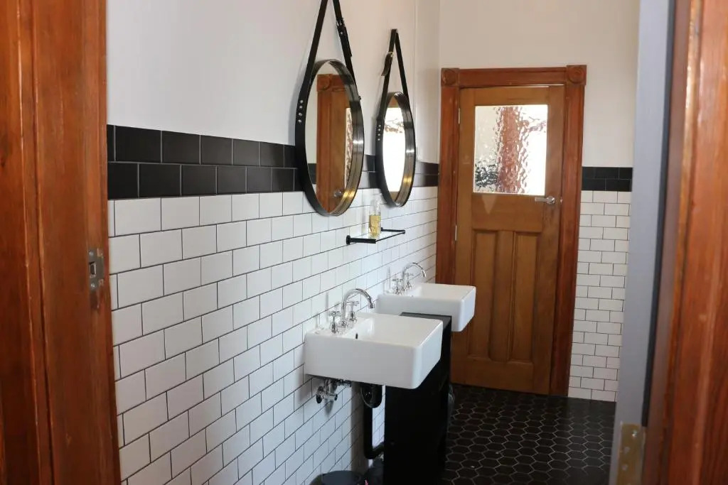 Guildford Hotel