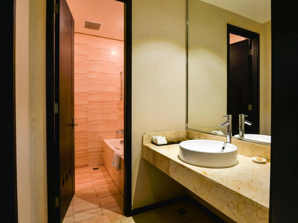 Hundred Centuries Hotel Shanghai