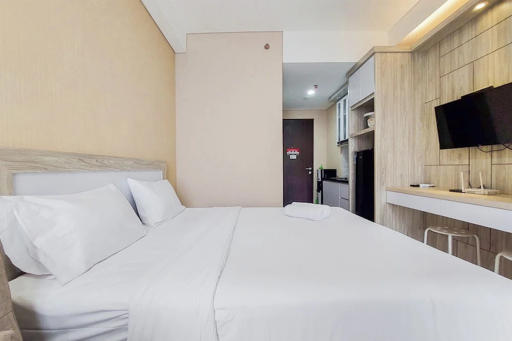 Cozy Living Studio At Transpark Bintaro Apartment