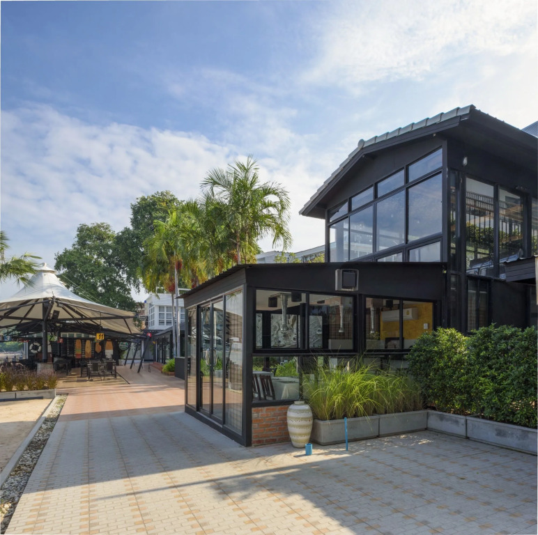 The Loft Seaside Sriracha Hotel