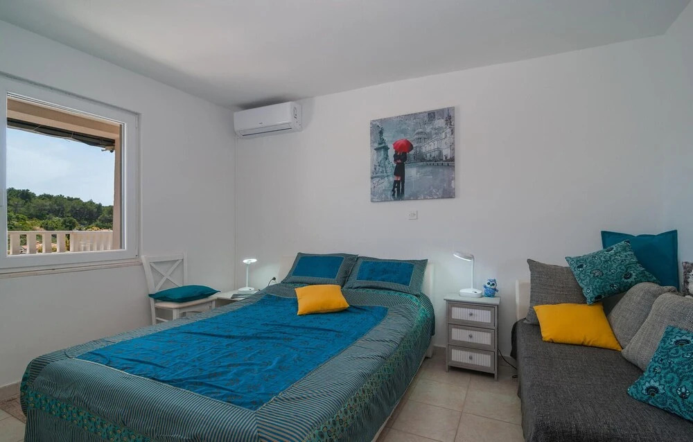 Gorgeous Home In Maslinica