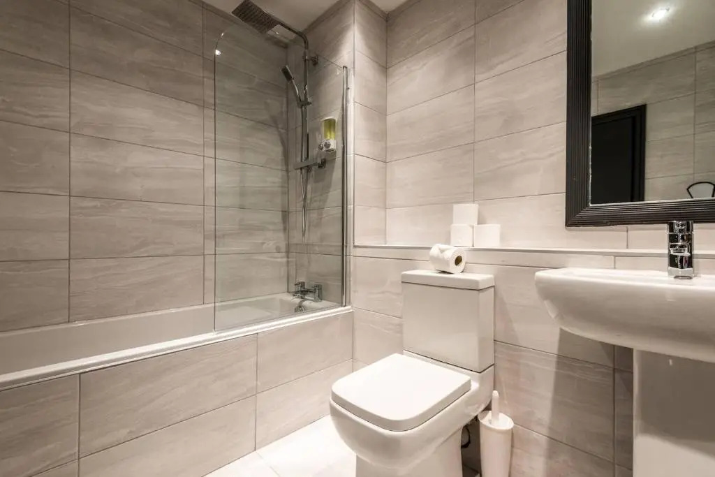 Beautiful Spacious Apartment in the City Centre