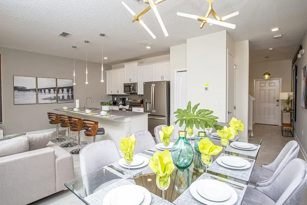 Gorgeous 4 Bedroom w/ Pool Close to Disney 4836