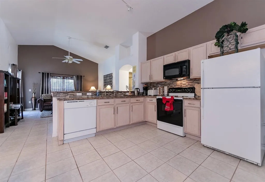 Beautiful Pool Home by Disney World, Kissimmee, US
