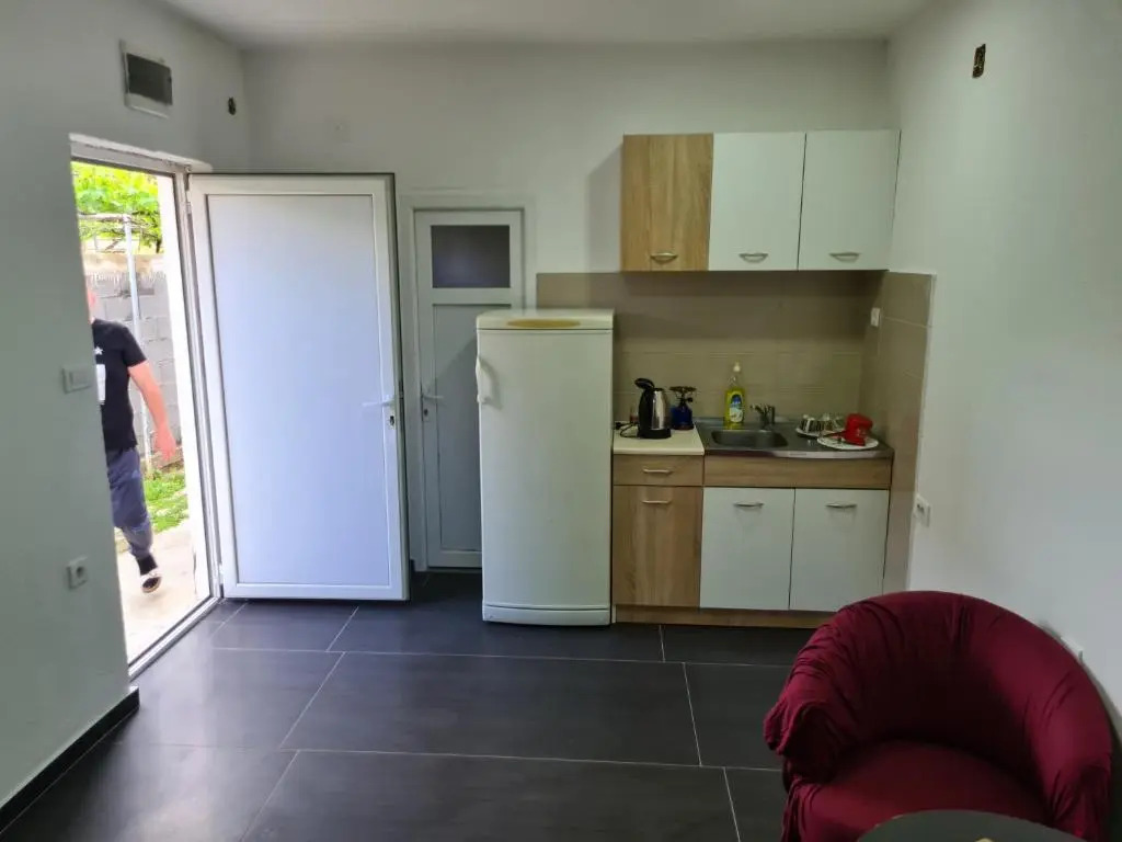 Apartments F