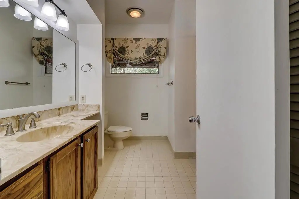 7417 Anchorage 2 BR Condo Shelter Cove
