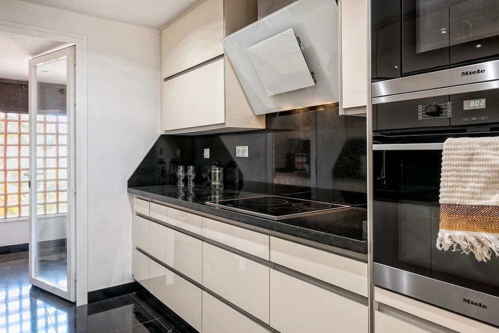 Fuentesanta - Lux. Beach Penthouse in Estepona in Private Access to El Campanario Golf Club