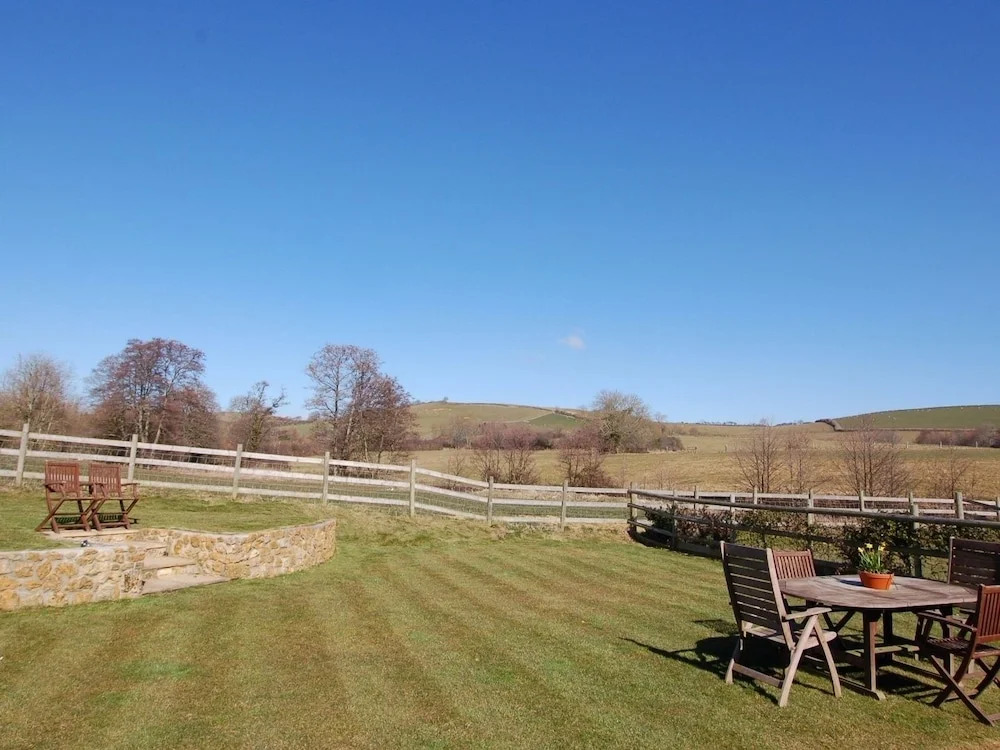 West Perry Hay, Bridport