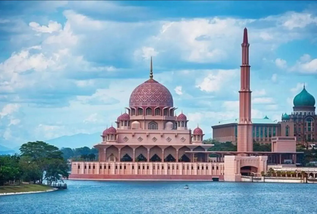 Conezion Residence Putrajaya nearby IOI City Mall