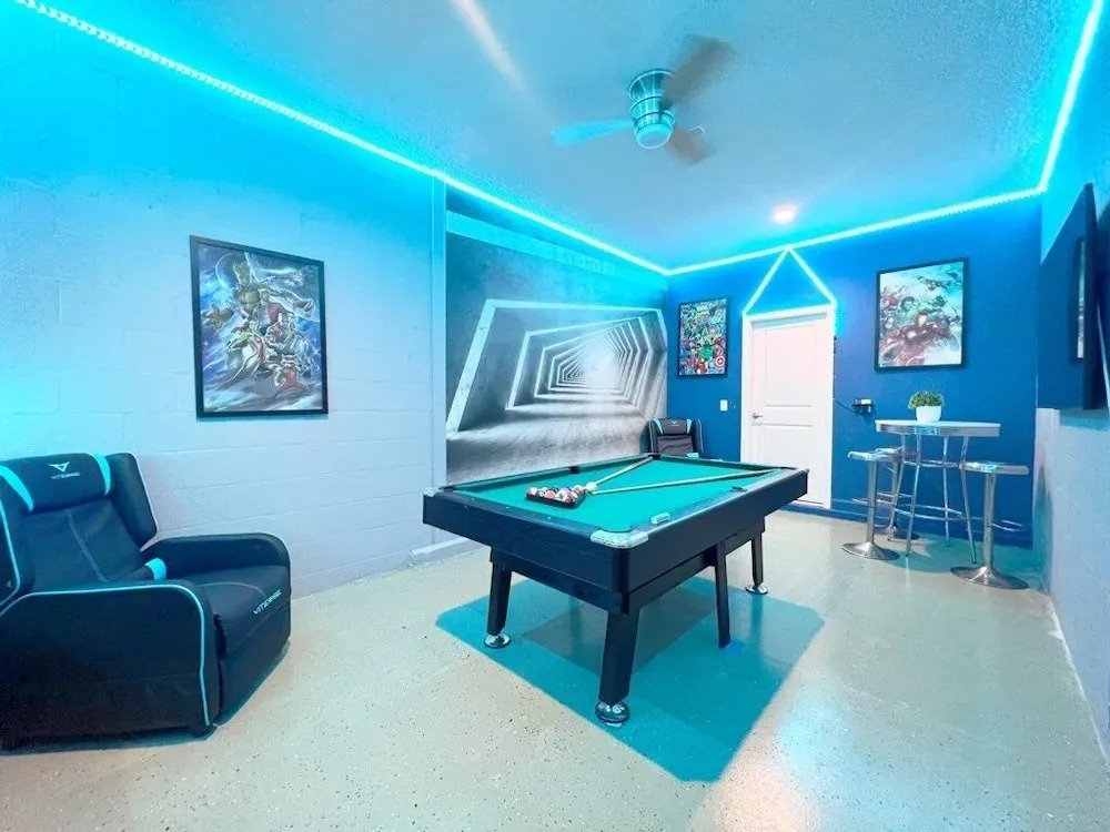 Beautiful Pool Villa with Spa and Game Room-2730BD home