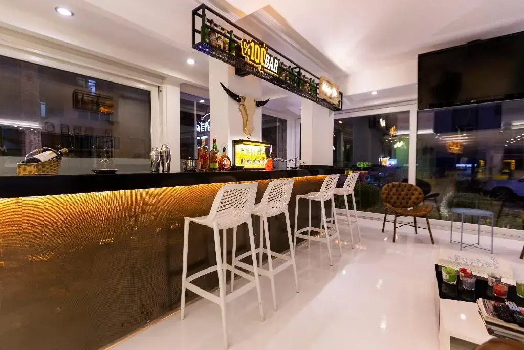Mene City Hotel