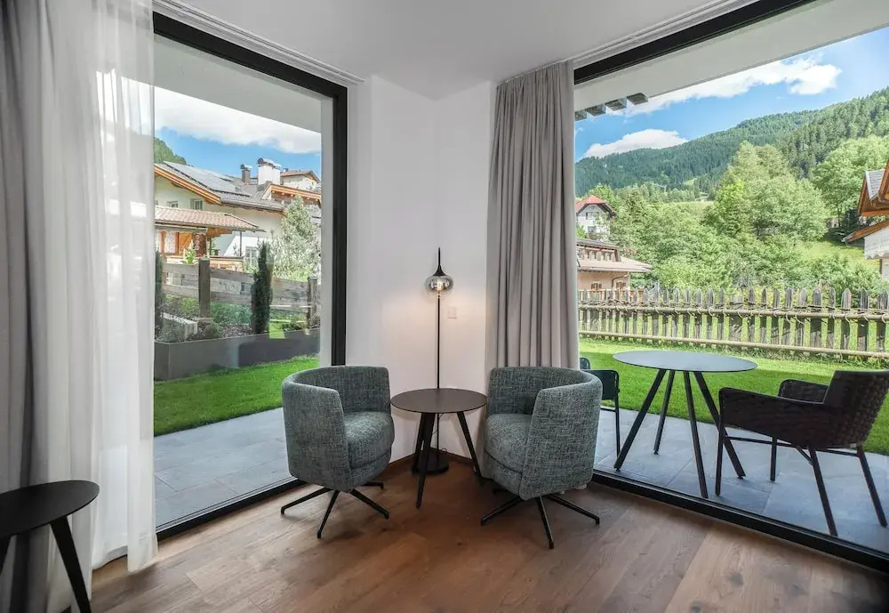 Anna Lodges Dolomites
