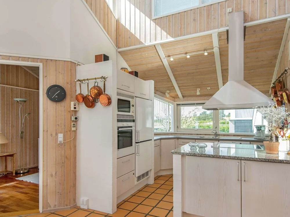 6 person holiday home in Ebeltoft