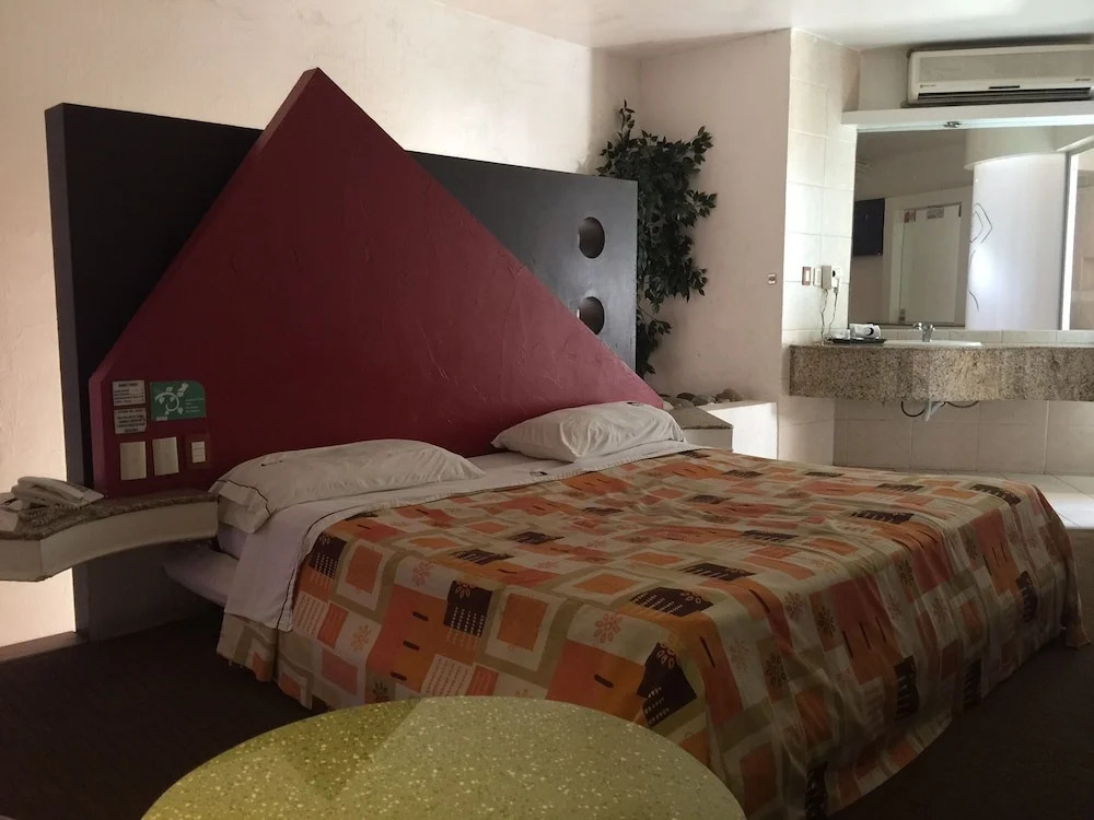 Motel Helsinky - Adults Only