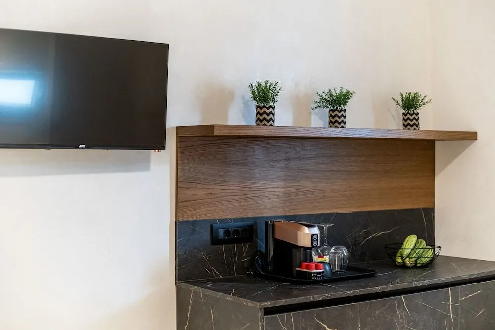 Amer Suites