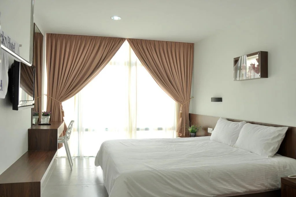 Lucky T Hotel