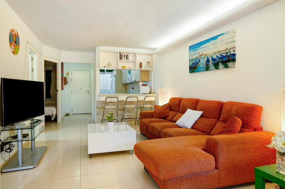 The Apartment Lasbur06