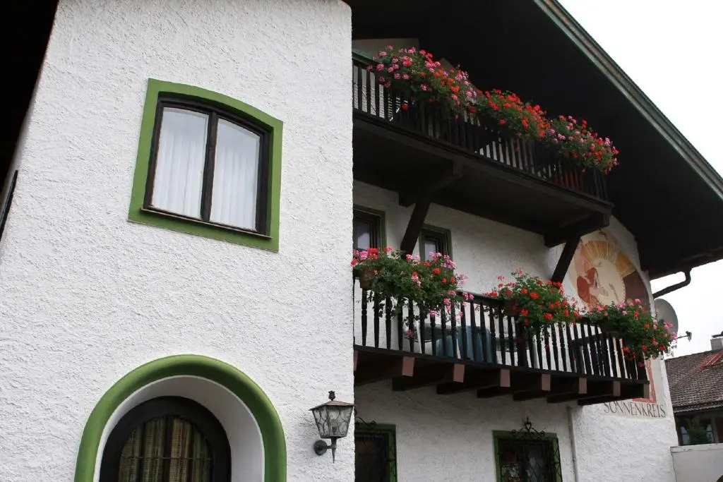 Ferienwohnungen Gästehaus Sonnenkreis
