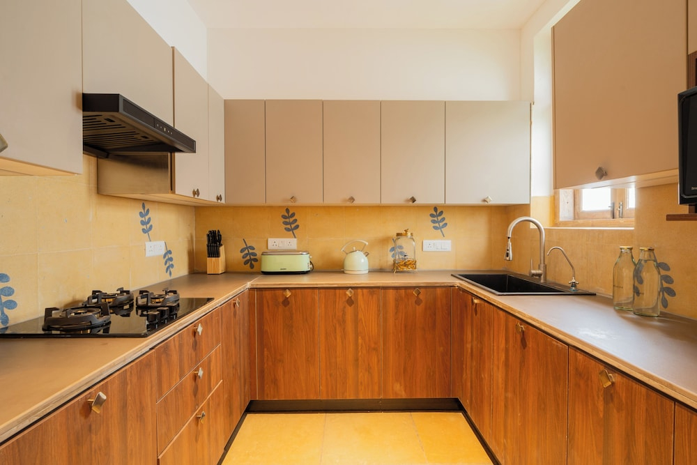 Elivaas Amayah Neer Serene 3BHK Villa