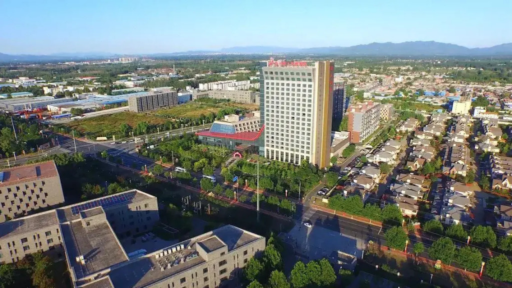 Cineaste Garden Hotel