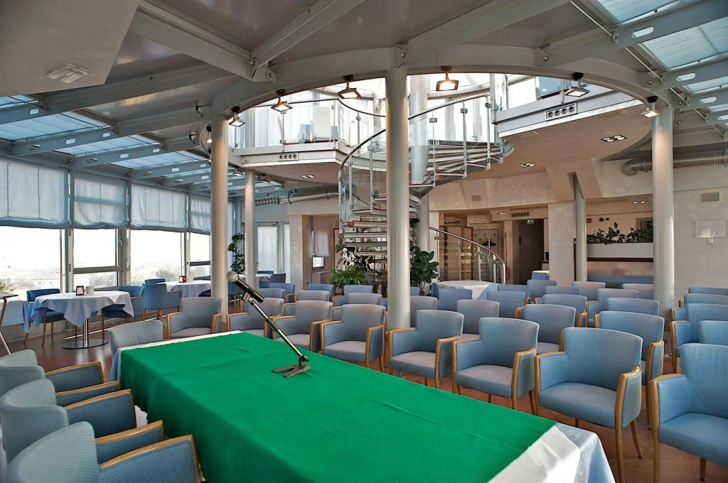Sam Hotel