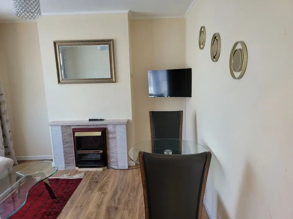 Bright & Homely Apartment