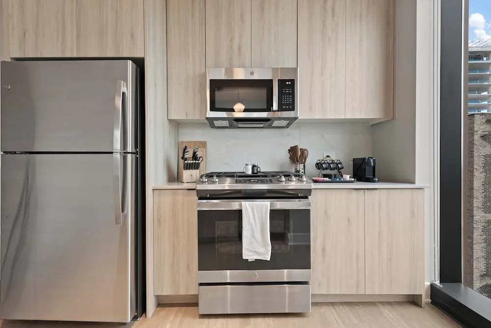 West Loop Group Hub 3 Modern 2BR Apartments