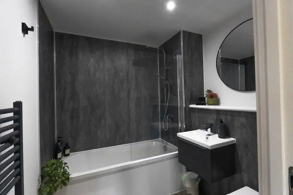 Luxe I Penthouse I Balcony I City Views I Parking I Liverpool City Center I