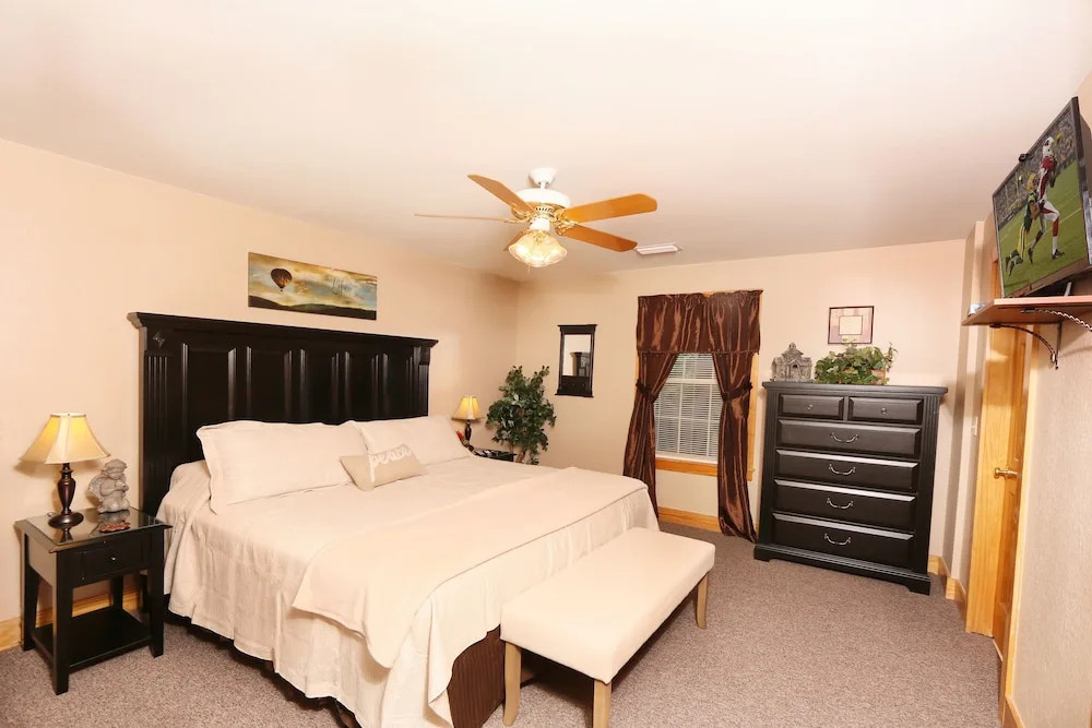 Pinnacle View 7B