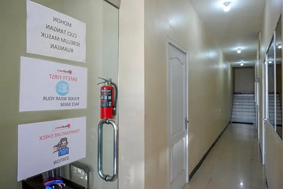RedDoorz @ Jalan Setiabudi Semarang 2
