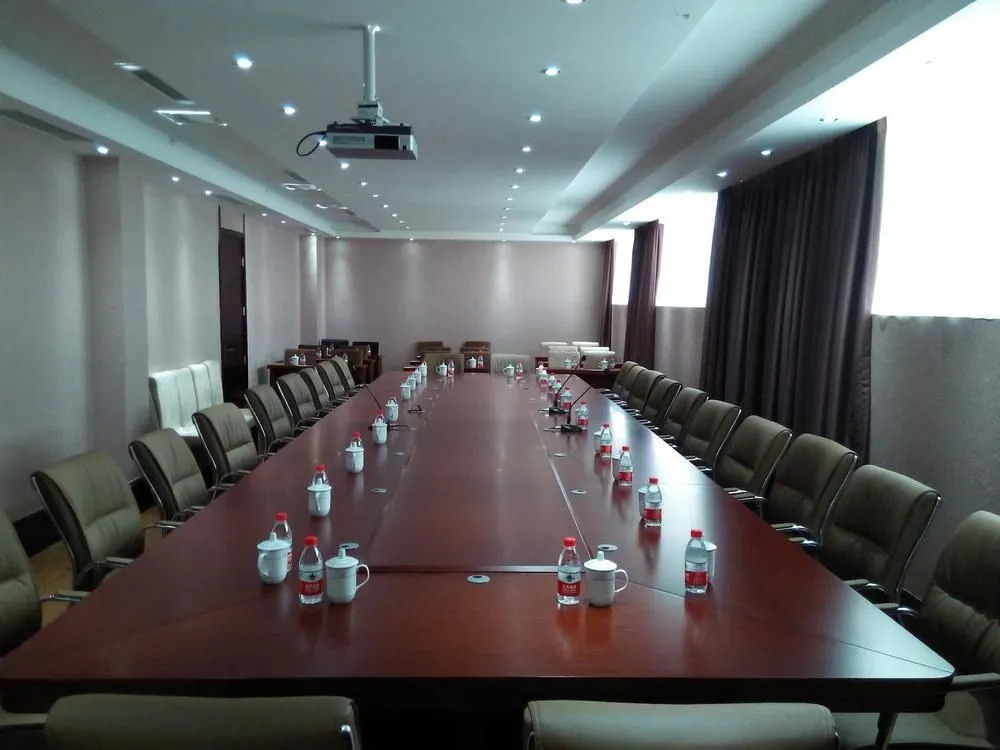 Dengfeng Green Hotel