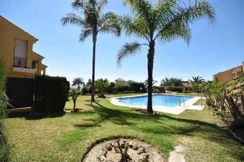 Beautiful beachside duplex apartment with amazing sea views