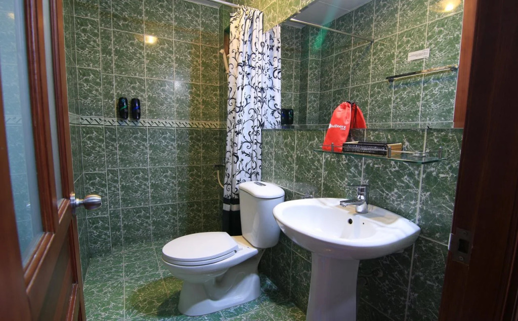 Giang Son Hotel 1
