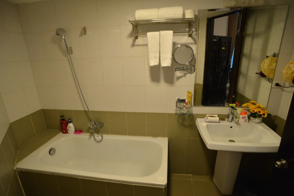 A25 Hotel - 96 Hai Bà Trưng