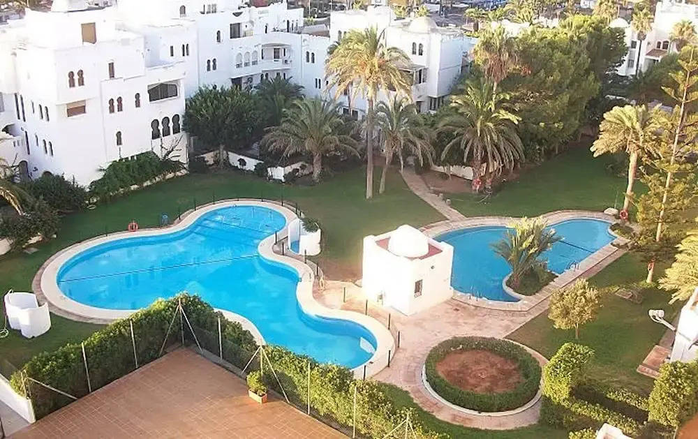 Pleasant Apartment With Shared Pool
