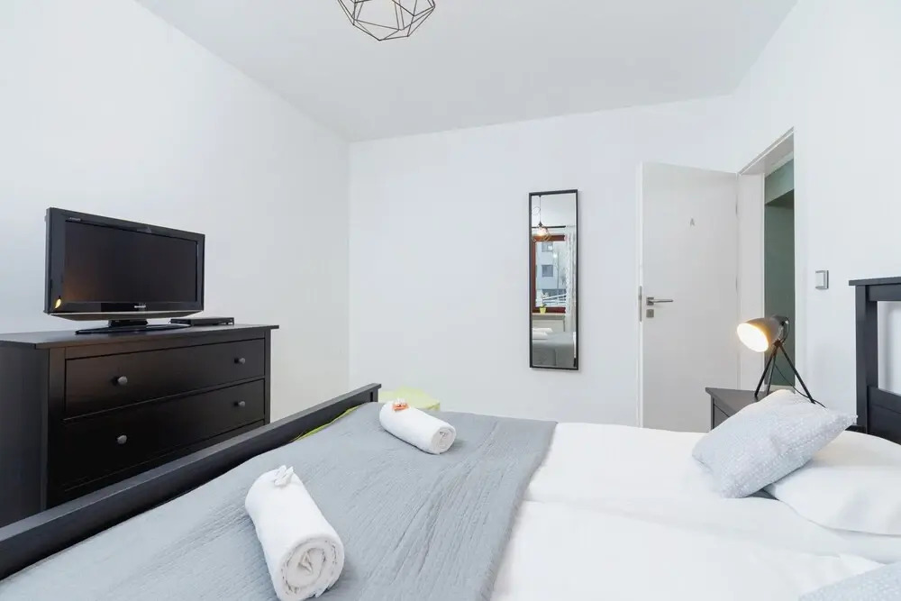 Premium Apartment Ludwinowska by Renters