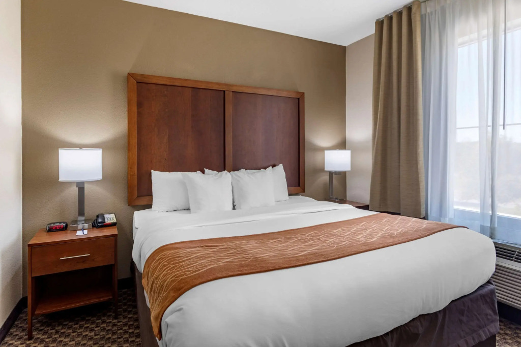 Comfort Inn & Suites Atoka-Millington