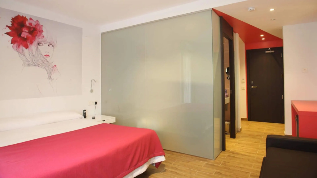 Hotel The Element