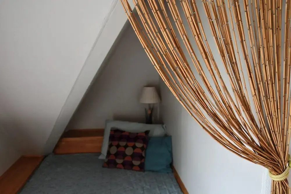 Lovely Town Apartment - Sleeps 5, Parking & Garden