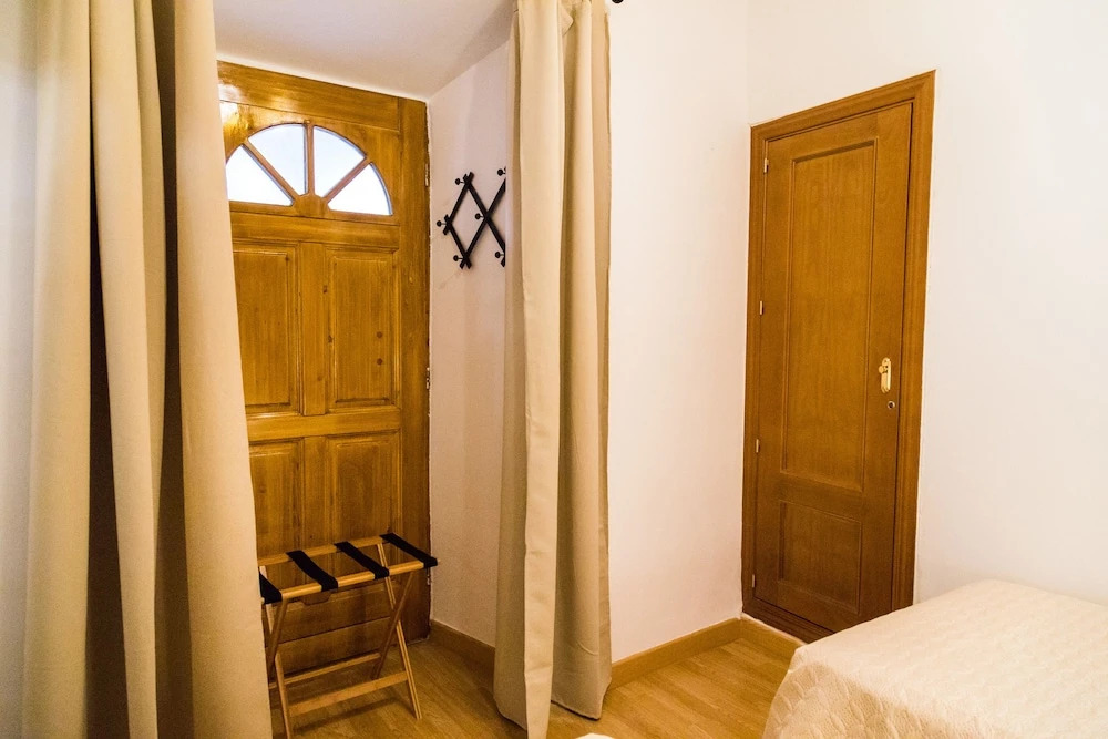 Hostal Infantes