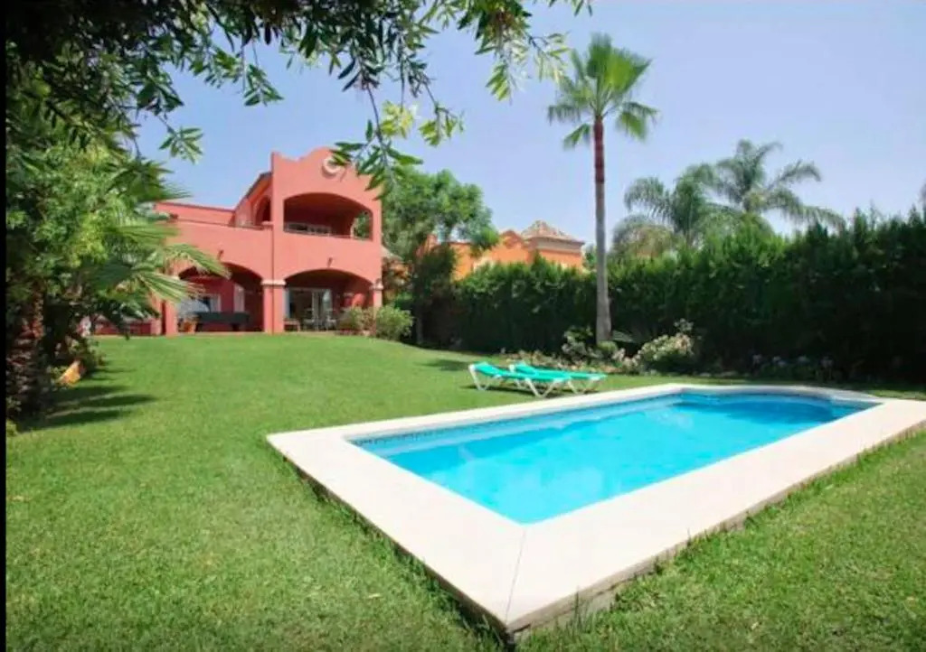 Villa 9 La Alzambra-Puerto Banus