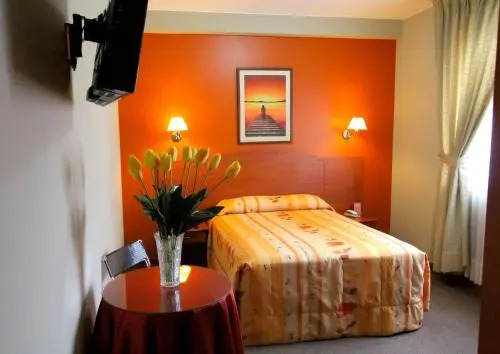 HOTEL Javier Prado Inn