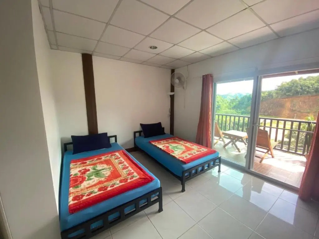 Pilok hillhouse